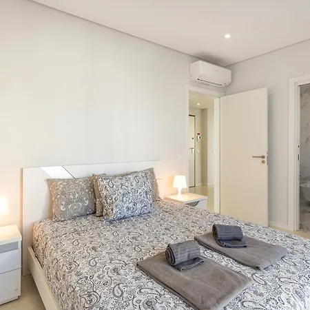 Bright 2br In Da Rocha - 5 Minutes To