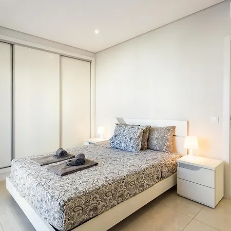 Bright 2br In Da Rocha - 5 Minutes To