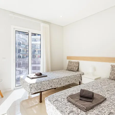 Bright 2br In Da Rocha - 5 Minutes To Apartmán *