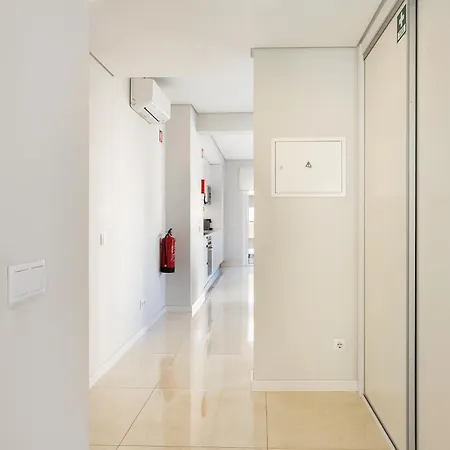 Bright 2br In Da Rocha - 5 Minutes To アパート *