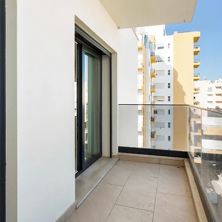 Bright 2br In Da Rocha - 5 Minutes To Apartmán *