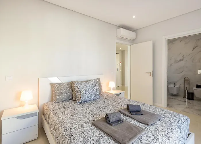 Bright 2br In Da Rocha - 5 Minutes To