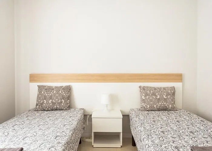 Bright 2br In Da Rocha - 5 Minutes To Appartement *