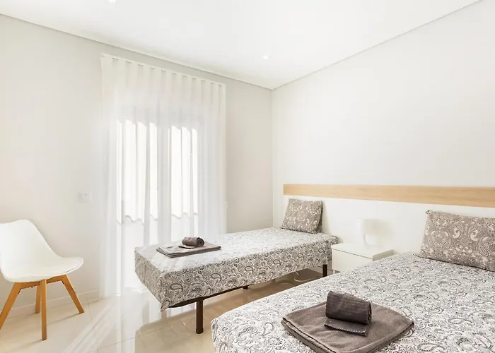 Bright 2br In Da Rocha - 5 Minutes To *