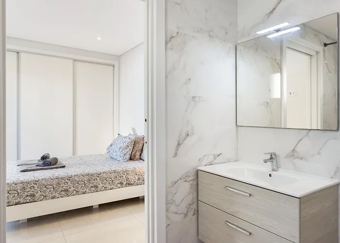 Bright 2br In Da Rocha - 5 Minutes To Appartement *