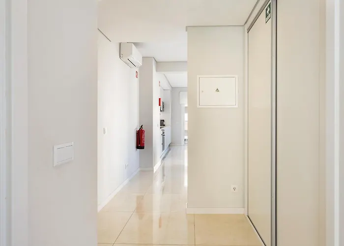 Bright 2br In Da Rocha - 5 Minutes To Appartement *