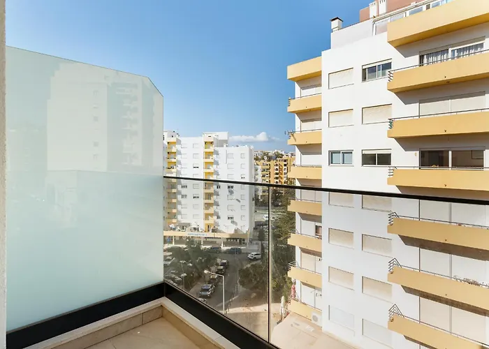 Bright 2br In Da Rocha - 5 Minutes To