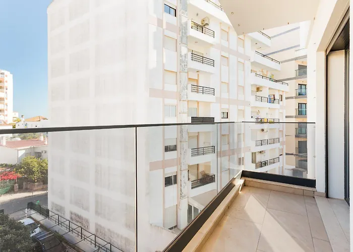 Appartement Bright 2br In Da Rocha - 5 Minutes To Portimão