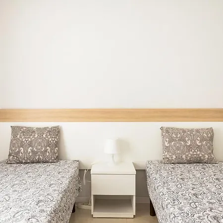 Bright 2br In Da Rocha - 5 Minutes To شقة *