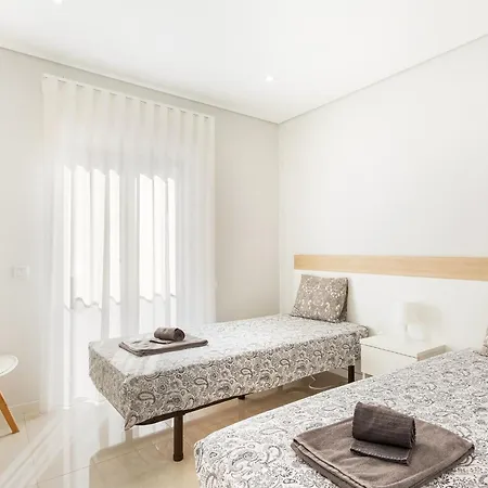 Bright 2br In Da Rocha - 5 Minutes To *